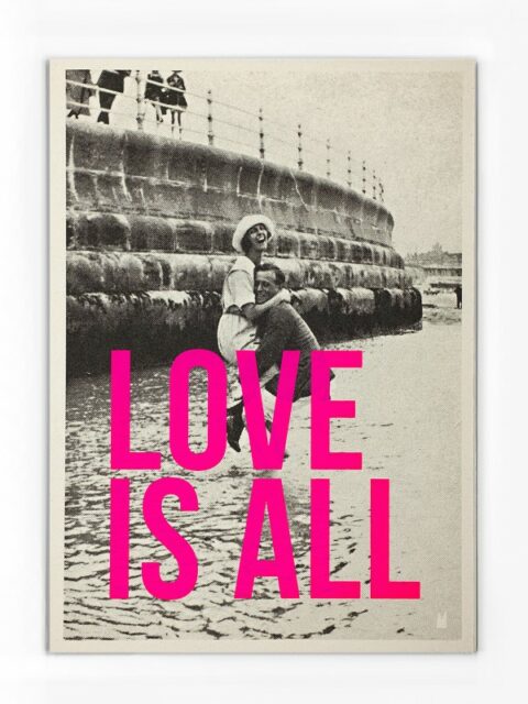 Affiche - Love is all