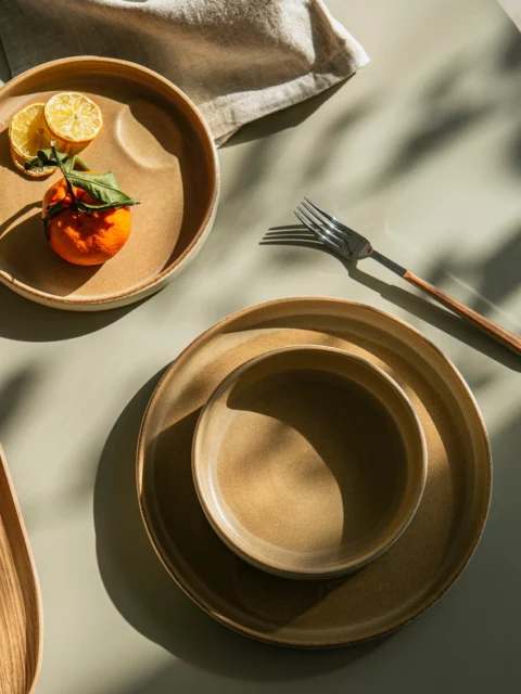 Assiette creuse beige
